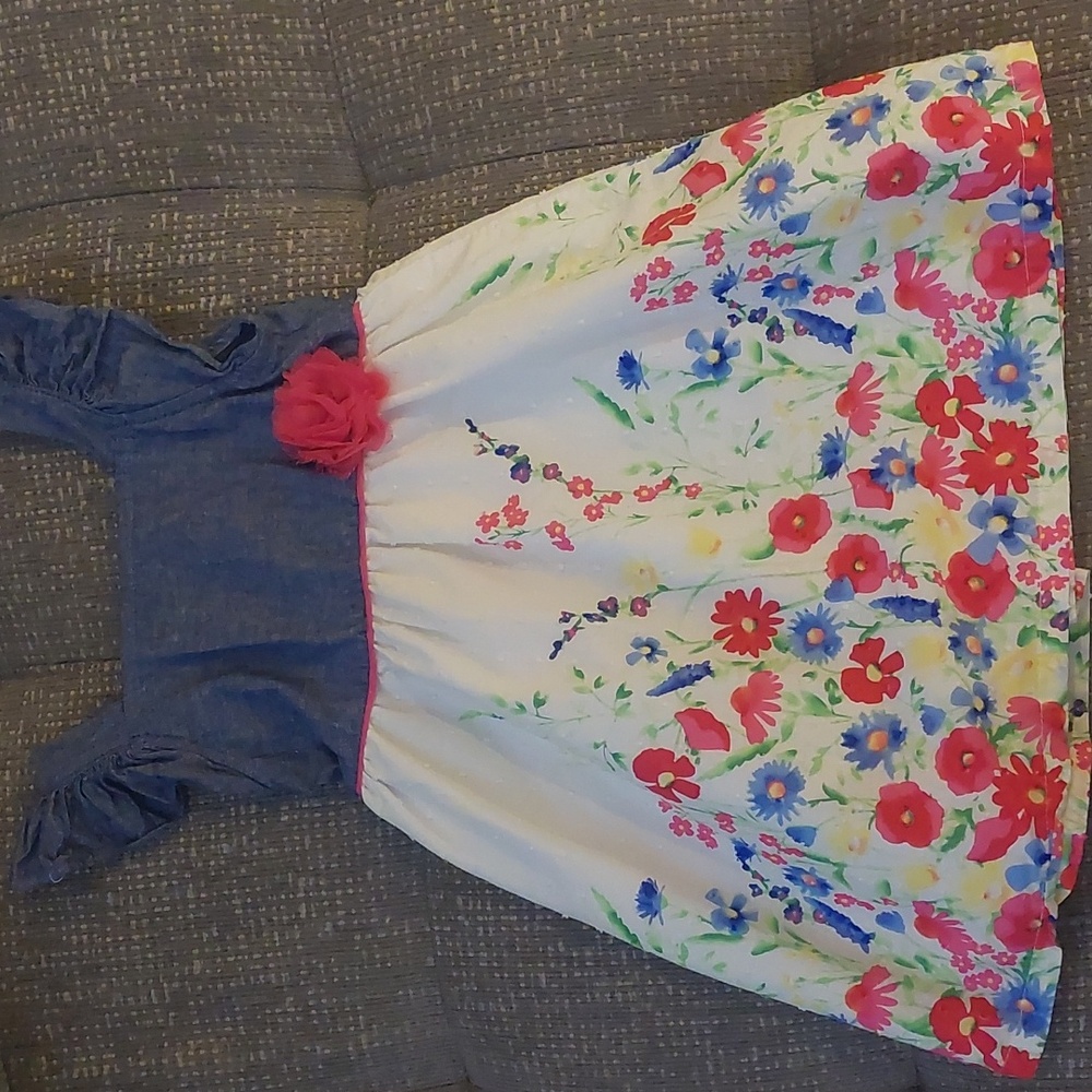 Girls dress